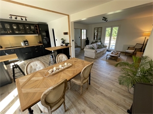 maison-villa à la vente -   60700  PONT-SAINTE-MAXENCE, surface 126 m2 vente maison-villa - APR741005